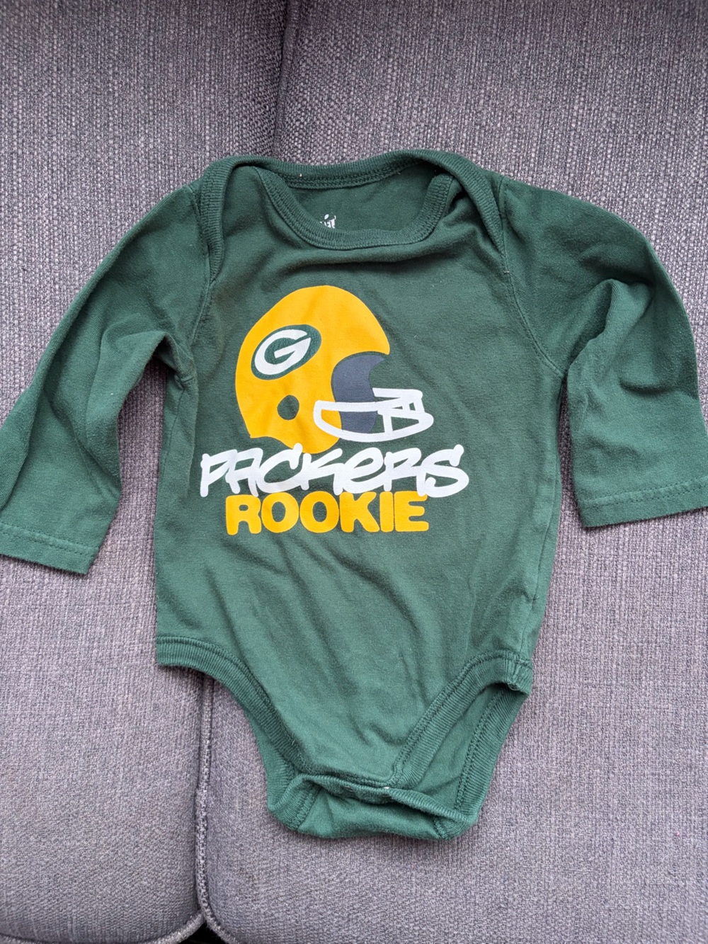 Green Packers | Rookie Long-Sleeve One-Piece Bodysuit | 6-9 Months